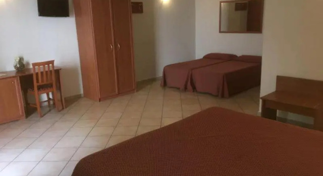 Четырёхместный номер Standard Motel 24h