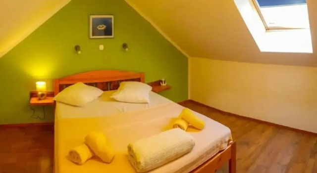 Apartments Vela Stiniva - Two Bedroom Apartment With Terrace and Sea View, Prenota Appartamento Zastražišće 