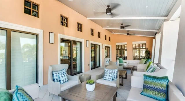 Phenomenal 8B 1810s Villa with Pool, Spa & Movie Theater