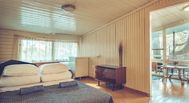 Kastytis, Boek Hotel Nida 