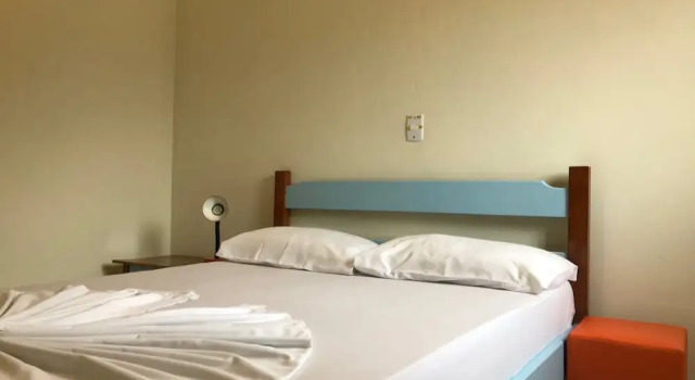 Двухместный номер Economy с балконом и с видом на сад Bonito HI Hostel e Pousada