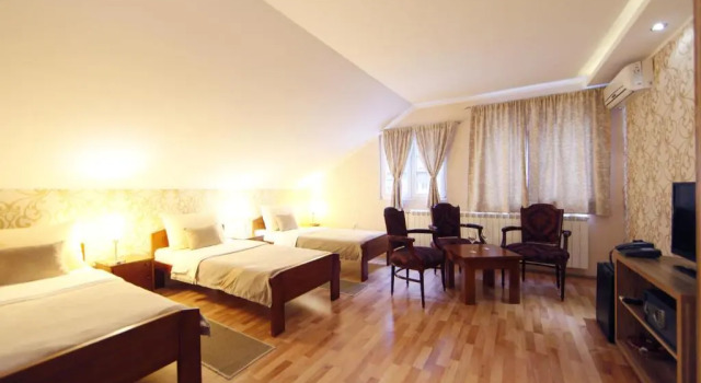 Трёхместный номер Standard Rooms Konak Mikan