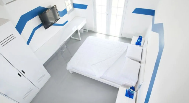 WAVE Hotel & Cafe