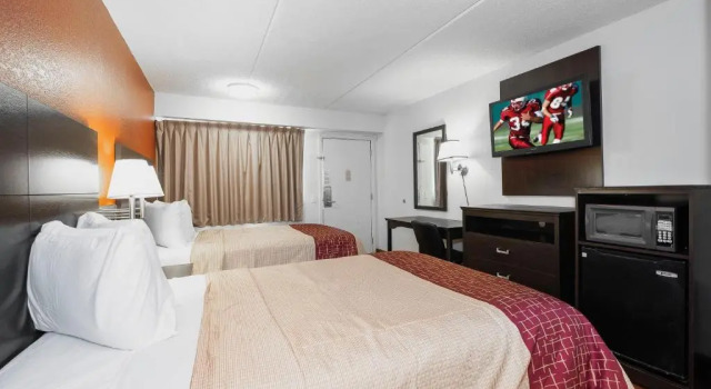 Четырёхместный номер Standard Red Roof Inn Jackson North – Ridgeland