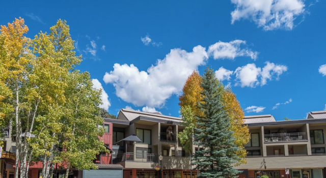 Cimarron Lodge 20 by Avantstay Ski In/ Ski Out Condo in Ideally Located Complex w/ Hot Tubs!, Забронировать Отель Отели Telluride Ski 3 звезды, 3*
