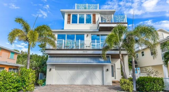 Avalon by AMI Locals, Забронировать Дом для отпуска Холмс-Бич Sarasota Area