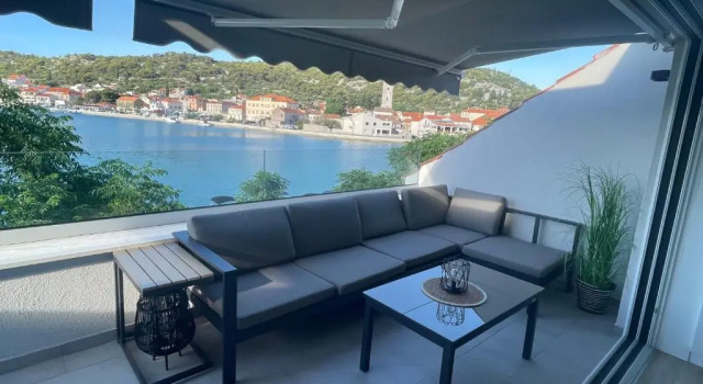 Апартаменты Tisno Central Apartments