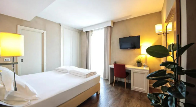 Двухместный номер Standard с балконом H2O ROOMS