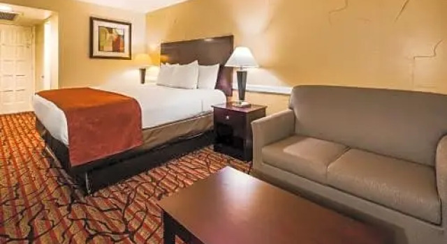 Номер Standard с балконом Motel 6 Dallas TX Downtown