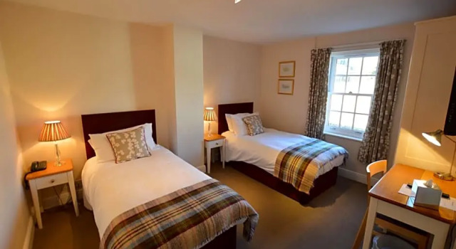 Номер Standard Chantry Hotel