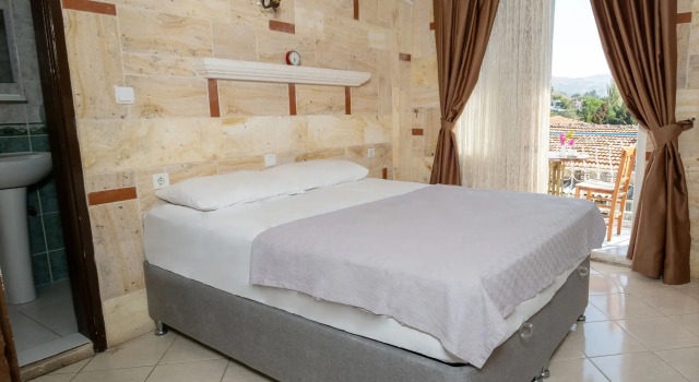 Ensar Aile Pansiyonu, Rezerwuj Hotel Tanie hotele w Foca