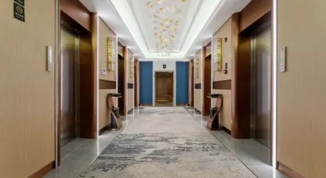 Vienna International Hotel Lanzhou West Railway Station Old Street Huanghe Tower Branch, Book Hotel Lanzhou Gansu