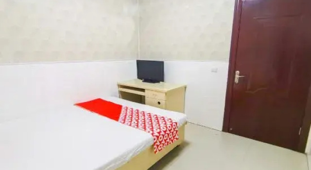 OYO Xinxiang Chengyi Hotel, Book Hotel Xinxiang Henan