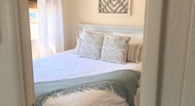 Студия Standard Ocean Glass Inn