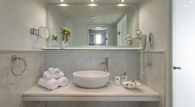 Двухместный номер Standard с балконом и с видом на море Iria Beach Art Hotel