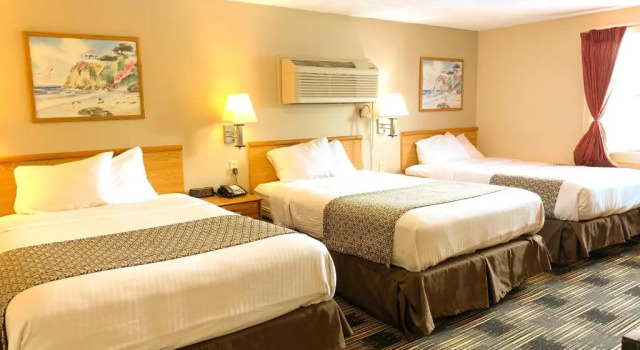 Трёхместный номер Standard Sandusky Inn