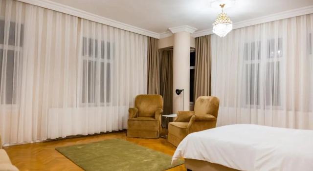 Camera Standard Avlu Tophane