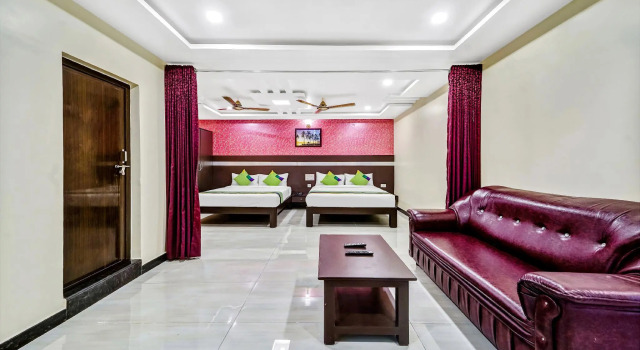 Treebo Trend Hotel Sripadha Residency, Rezerwuj Hotel Hotele w Andhra Pradesh z parkingiem, Parking