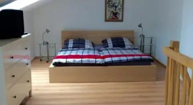 Individuell Wohnen Loft-Charakter, จอง โรงแรม นอยส์ นอร์ทไรน์-เวสต์ฟาเลีย