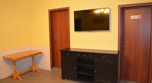 Otel 1 Guest House, Book Pension Hoteller i Domodedovo med pool, Swimmingpool