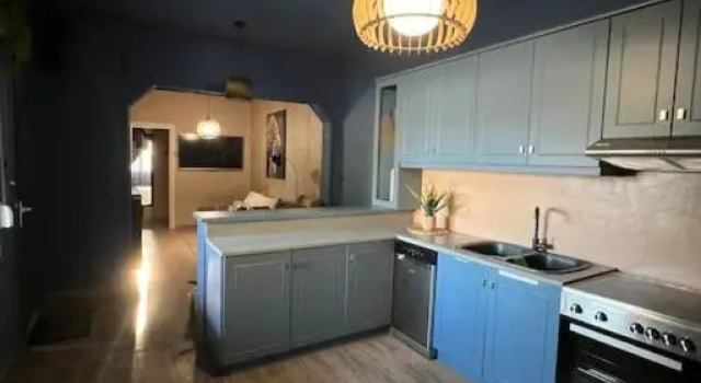 Коттедж Lampsakou suites 2-bedroom house in VOLOS