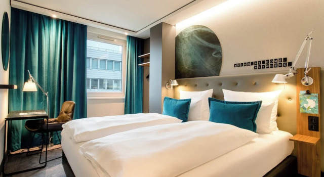 Номер Standard Motel One Frankfurt-Airport