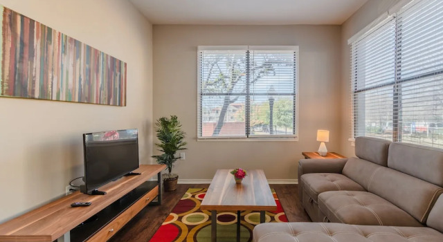 Апартаменты c 1 комнатой с балконом Corporate Apartments - Uptown Dallas