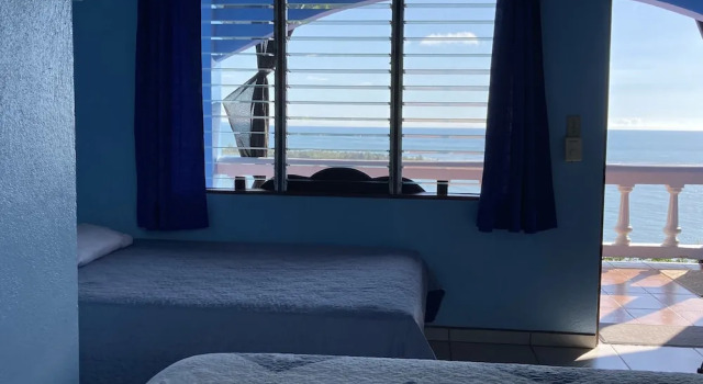 Четырёхместный номер Comfort El Paraiso Azul