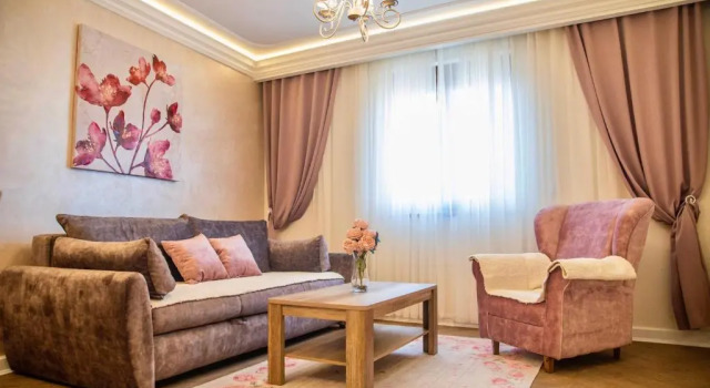 Drop In Apartments, Забронировать Апартаменты/квартира Врачар Белград, рядом с Храм Святого Саввы