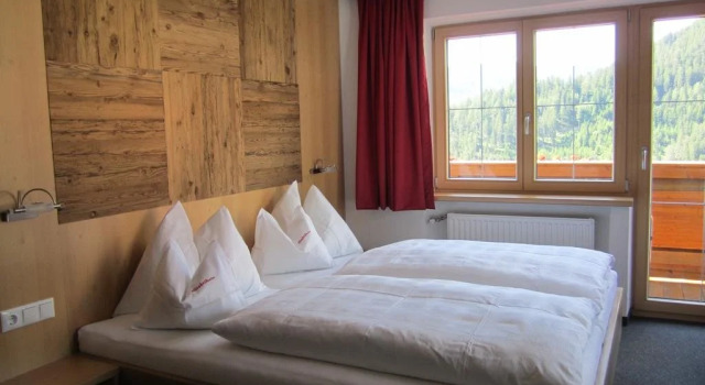 Elisabeth Serfaus, Rezerwuj Hotel Hotele w Tyrol z parkingiem, Parking