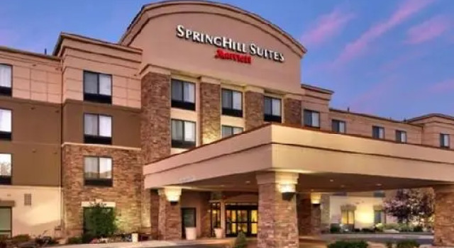 Четырёхместная студия SpringHill Suites Lehi at Thanksgiving Point