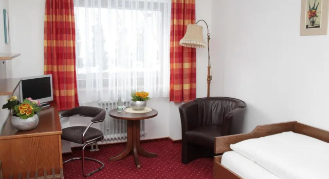 Номер Standard Hotel an der Sonne & Restaurant Zum Schneiger