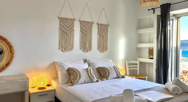 Коттедж с 2 комнатами Farous seaside sunset villa II
