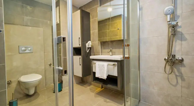 Люкс с видом на сад Laristone Suite Spa Hotel