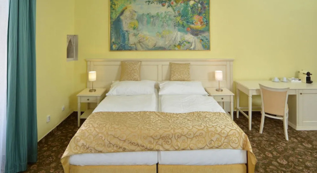 Suite Hotel Metamorphis