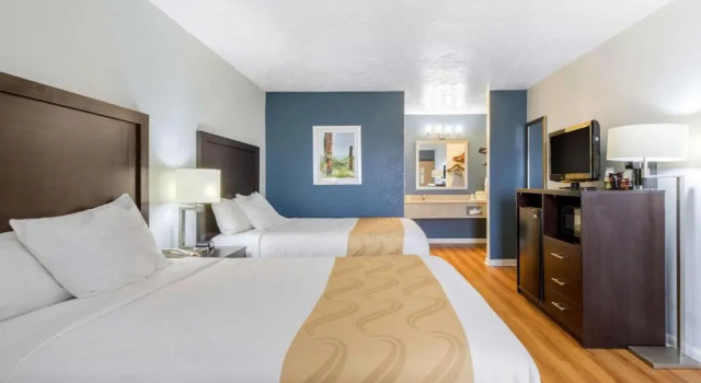 Четырёхместный номер Standard Цокольный этаж Quality Inn Carolina Oceanfront