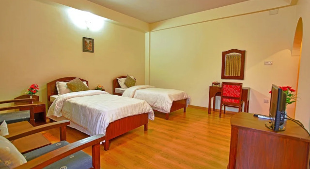 Номер Deluxe Hotel Crown Himalayas