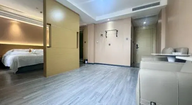 Deluxe Suite Longyou Junyu Hotel (Longyou Railway Station)