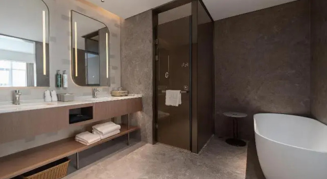 Двухместный люкс Deluxe Hilton Garden Inn Jingzhou Shashi