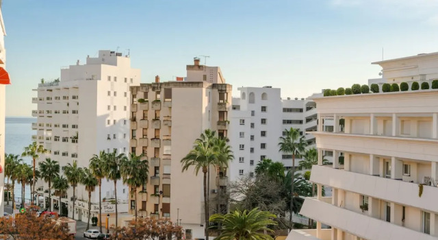 OleHolidays Larysol Centro Marbella, Забронировать Отель Отели Марбелья 3 звезды, рядом с Пляж Фонтанилла, 3*