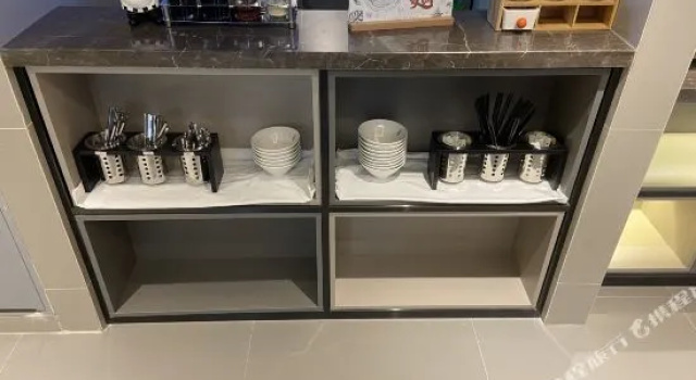 Home Inn Selected Shanghai Fengxian Nanqiao Bailian Shopping Mall, Varaa Hotelli Fengxian Shanghai