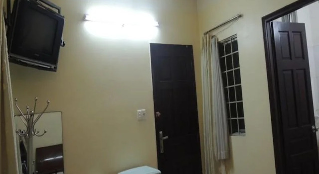 Thinh Van Hotel, Забронировать Отель Отели Tan Phu District с парковкой, Парковка
