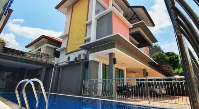 KL City Bungalow POOL Homestay, Забронировать Вилла Куала-Лумпур Федеральная территория Куала-Лумпур