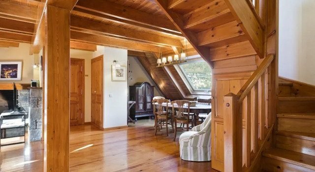 Luderna - Dúplex des Neres, Book Hotel Vielha e Mijaran 