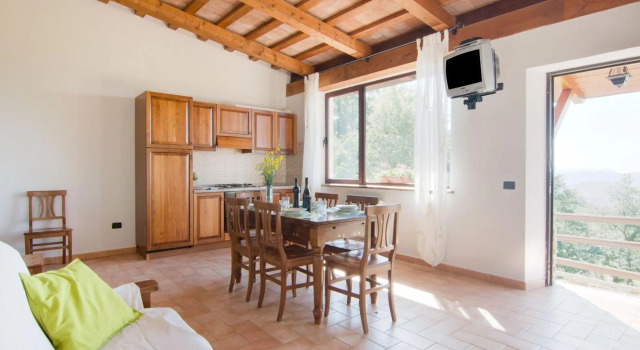 Cozy Farmhouse in Apecchio with Hot Tub, Rezerwuj Hotel Apecchio Marche
