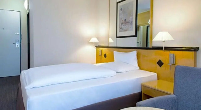 Одноместный номер Standard Courtyard by Marriott Schwerin
