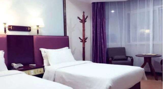 Shen Zhen Muslim Hotel, Забронировать Отель Шэньчжэнь Shenzhen Area, рядом с Район Дунмэнь