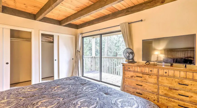 Kings Beach Condo w/ Pool Access: Near Lake Tahoe!