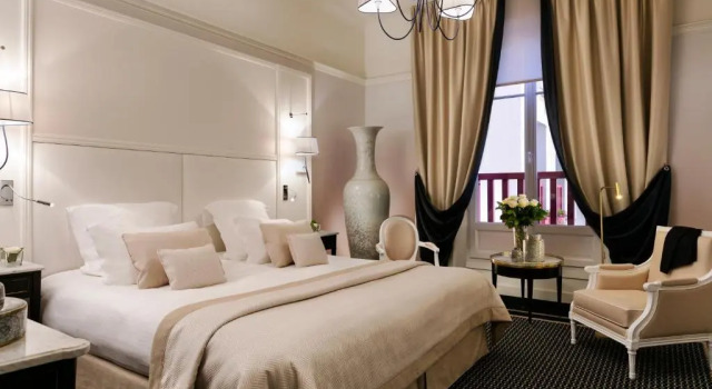 Двухместный номер Superior с видом на море Hôtel Barrière LHermitage