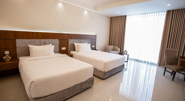 The Royal Palace Uttara Hotel, Prenota Hotel Dacca Bangladesh